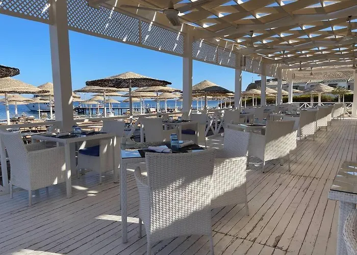 Daire ℂoral Bay Dream - Luxury Sunset Sea View
