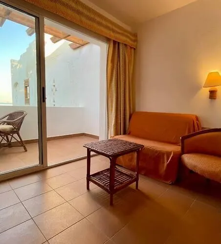 Daire ℂoral Bay Dream - Luxury Sunset Sea View